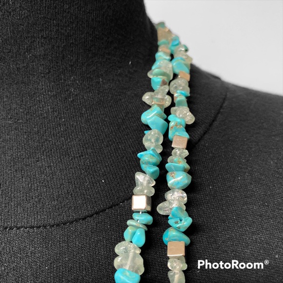 Costume jewelry turquoise necklace - Picture 3 of 5